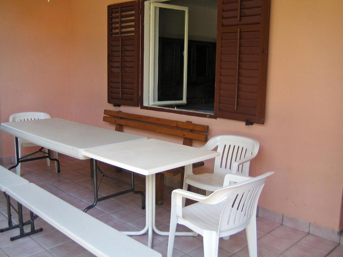 Family Friendly Seaside Apartments Vlasici, Pag - 4319 Exterior photo