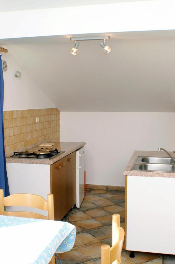 Family Friendly Seaside Apartments Vlasici, Pag - 4319 Exterior photo