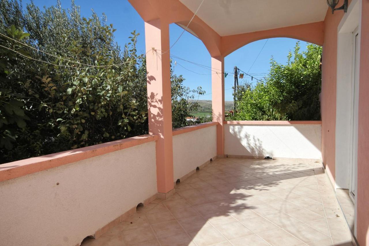 Family Friendly Seaside Apartments Vlasici, Pag - 4319 Exterior photo